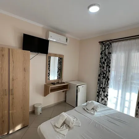 Dafni Seaside Отель